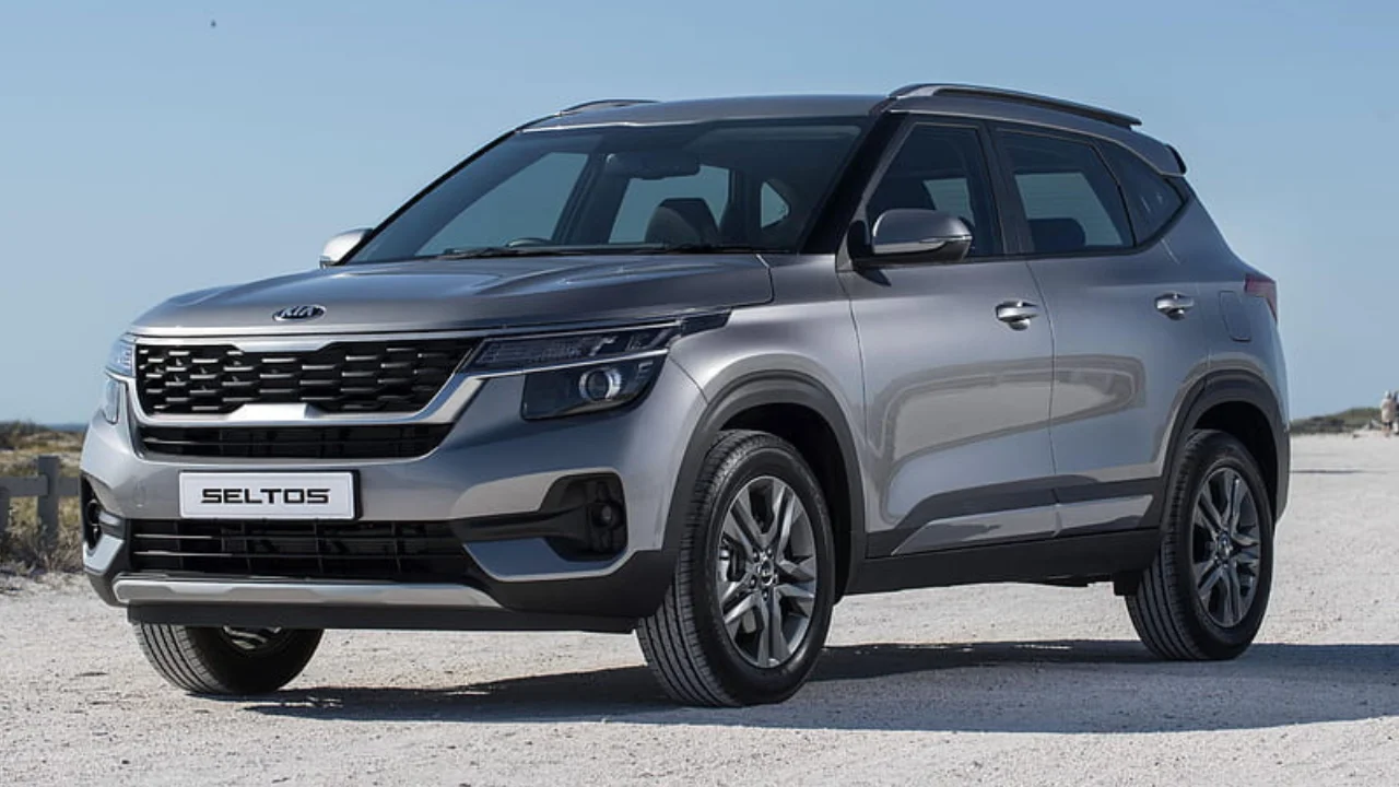 1482CC दमदार इंजन के साथ Kia का प्रीमियम कार मिलेगा लग्जरी इंटीरियर और 20Kmpl का माइलेज