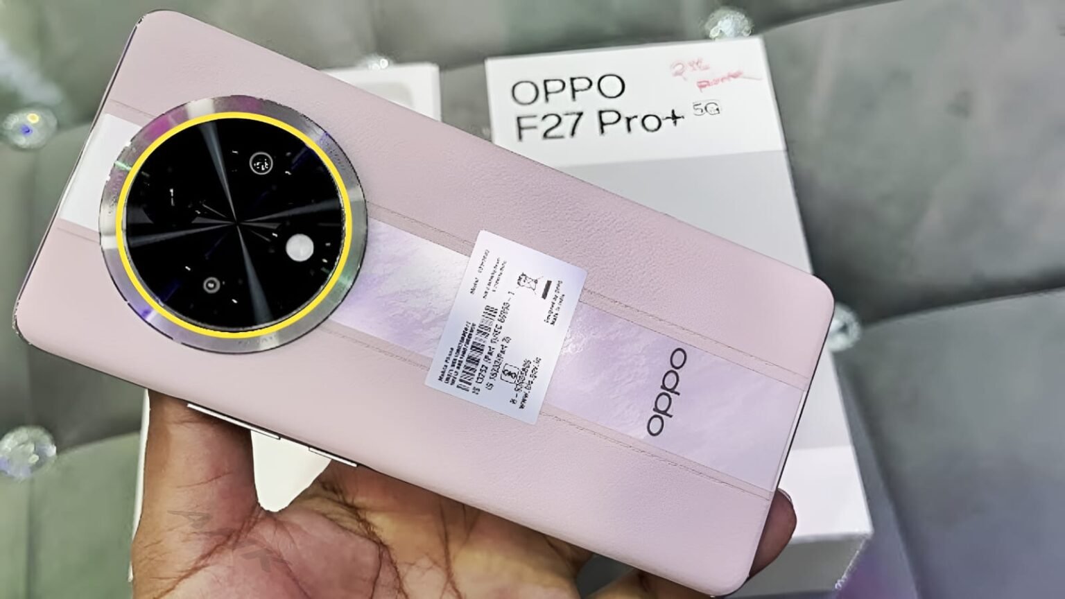 Oppo के प्रीमियम 5G फोन में मिल रहा 64MP DSLR कैमरा, 8GB रैम के साथ 5000mAh की दमदार बैटरी